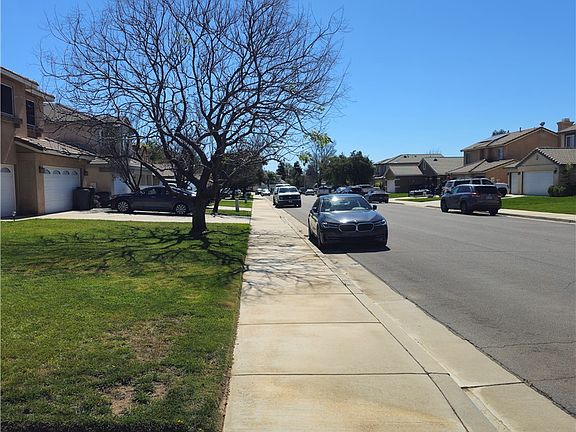 4th image of 1650 Ravenswood Rd