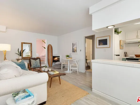 8155 Manitoba St APT 12, Playa Del Rey, CA 90293