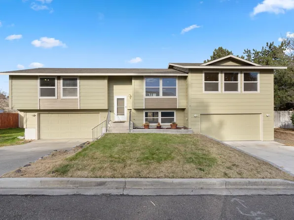 906 Angeline Blvd, Benton City, WA 99320