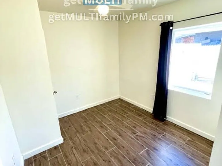 1402 E McKinley St #B — Photo 7