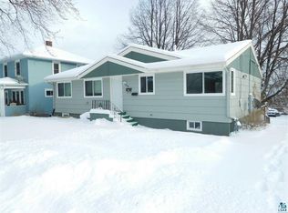 908 E 10th St, Duluth, MN 55805