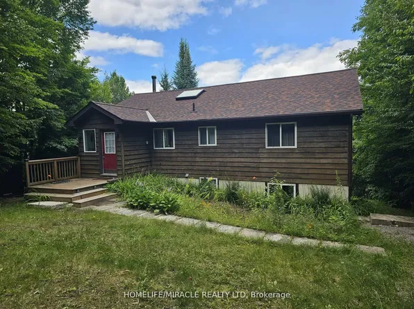 1274 Twist Ln, Highlands East, ON K0M 2A1