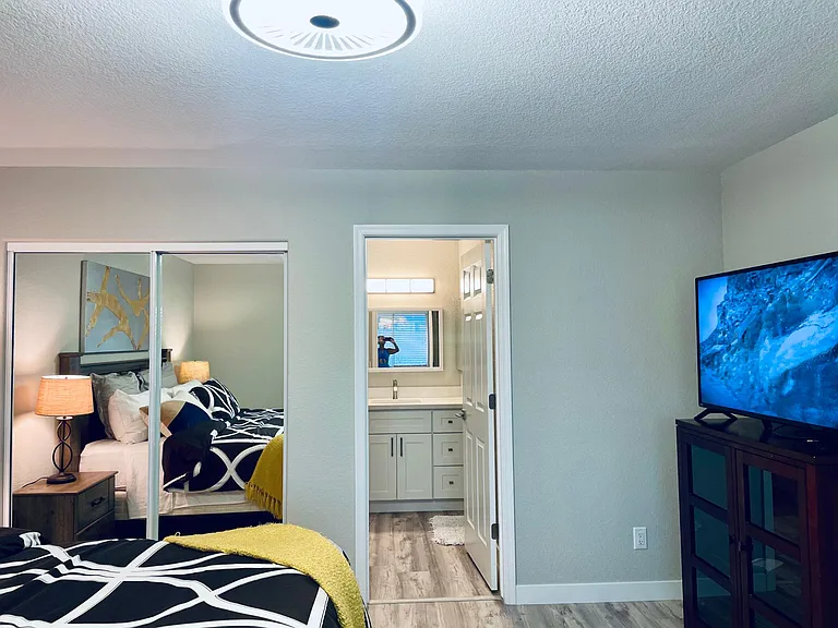 3757 Hollister Dr — Photo 18