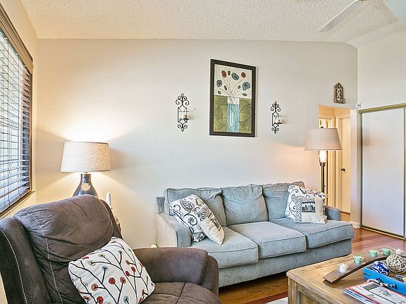 4th image of 6824 Marabou Ct