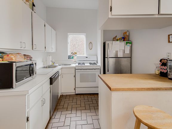 5th image of 2622 N Orchard St Unit 3F