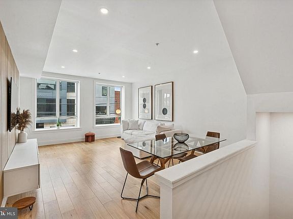 2nd image of 721 N 3rd St #2