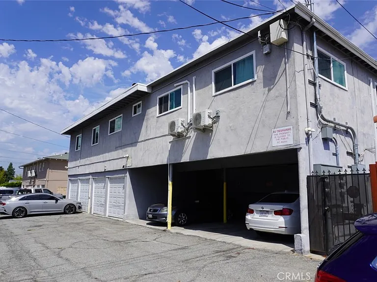 428 E Foothill Blvd — Photo 6