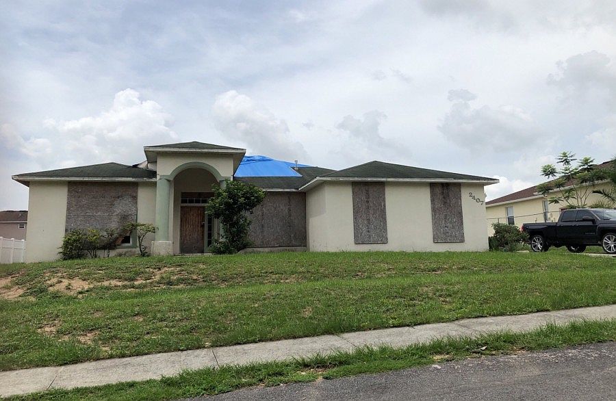 1st image of 2407 Pine Ave