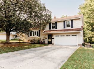1909 Laurel Dr, Twinsburg, OH 44087