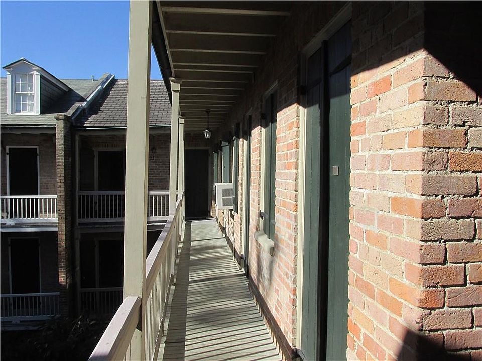 1st image of 706 Dumaine St #8