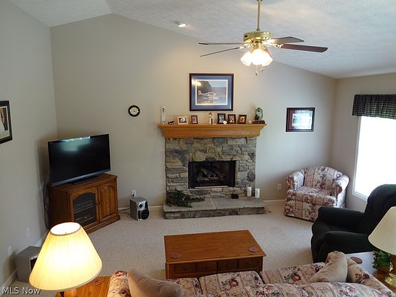 5th image of 4064 Bayberry Knoll Ln