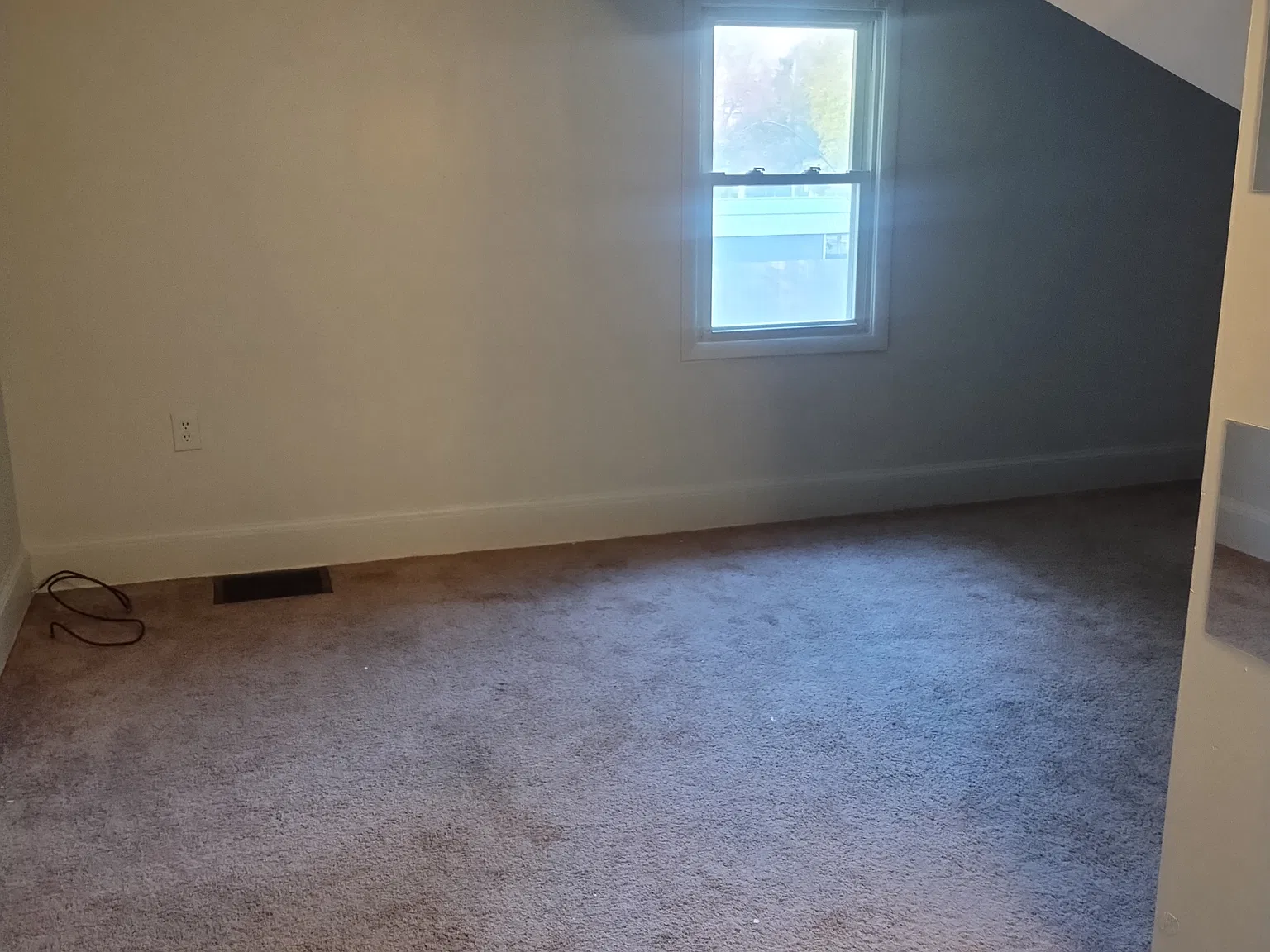 2 bed, 600 sqft, $850 — Photo 2