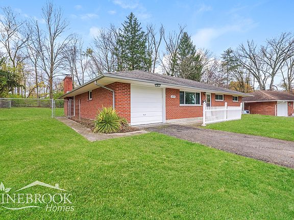 2nd image of 1854 Nash Ct