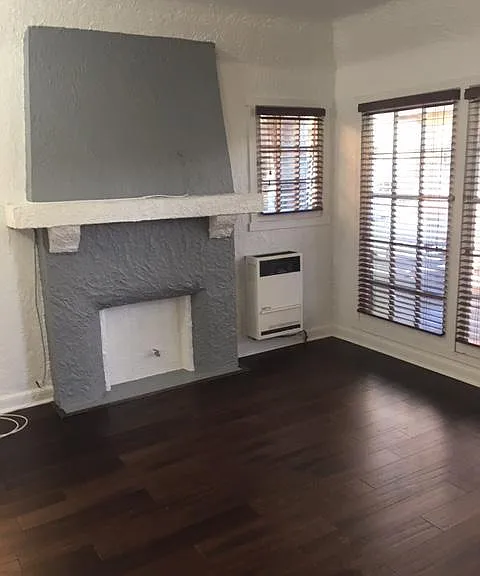 5216 De Longpre Ave #5222 — Photo 15
