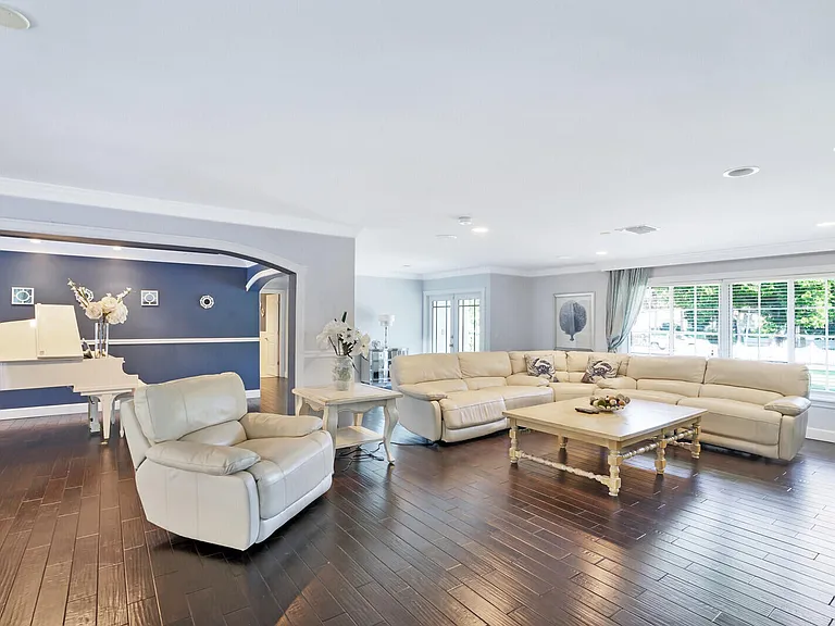 17 E Ocean Ave — Photo 17