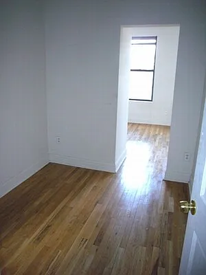 Rented by Mark David | media 8