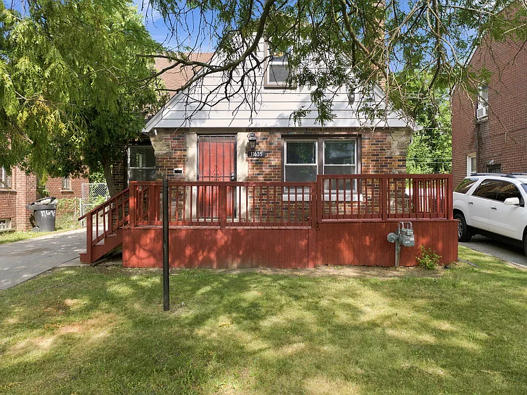 11635 Riad St — Photo 2