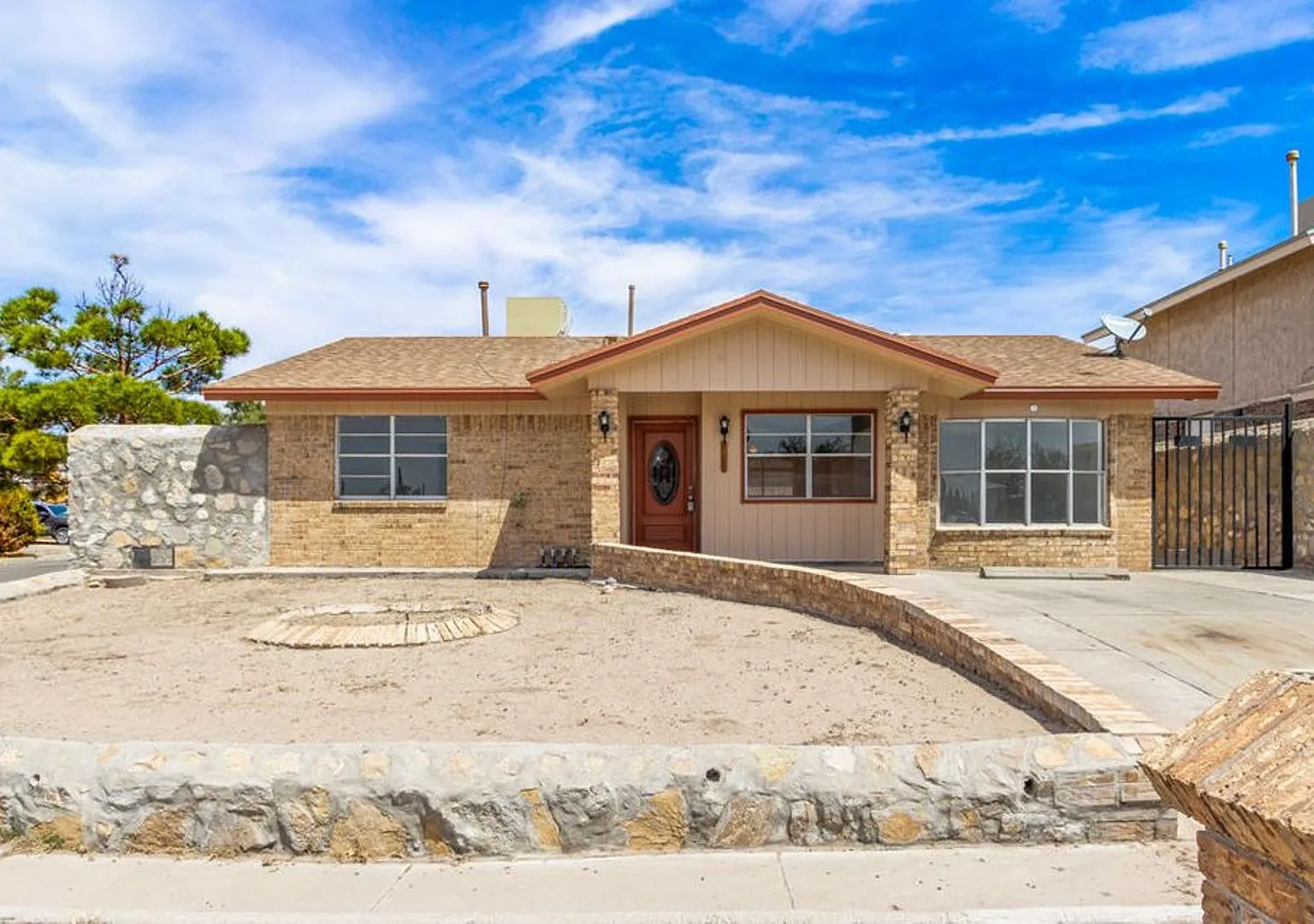 Lovely 3 bedroom, 2 Bath home in East of El Paso! — Photo 1