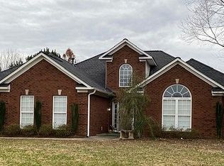 114 White Apple Dr, Harvest, AL 35749