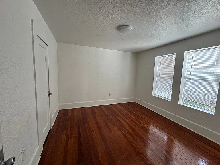 434 E Tillman Ave #3 — Photo 3