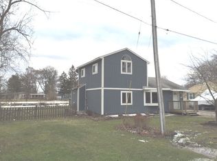 5324 Circle Dr, MCHENRY, IL 60050