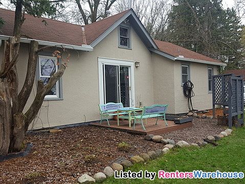 2nd image of 835 W 2nd St