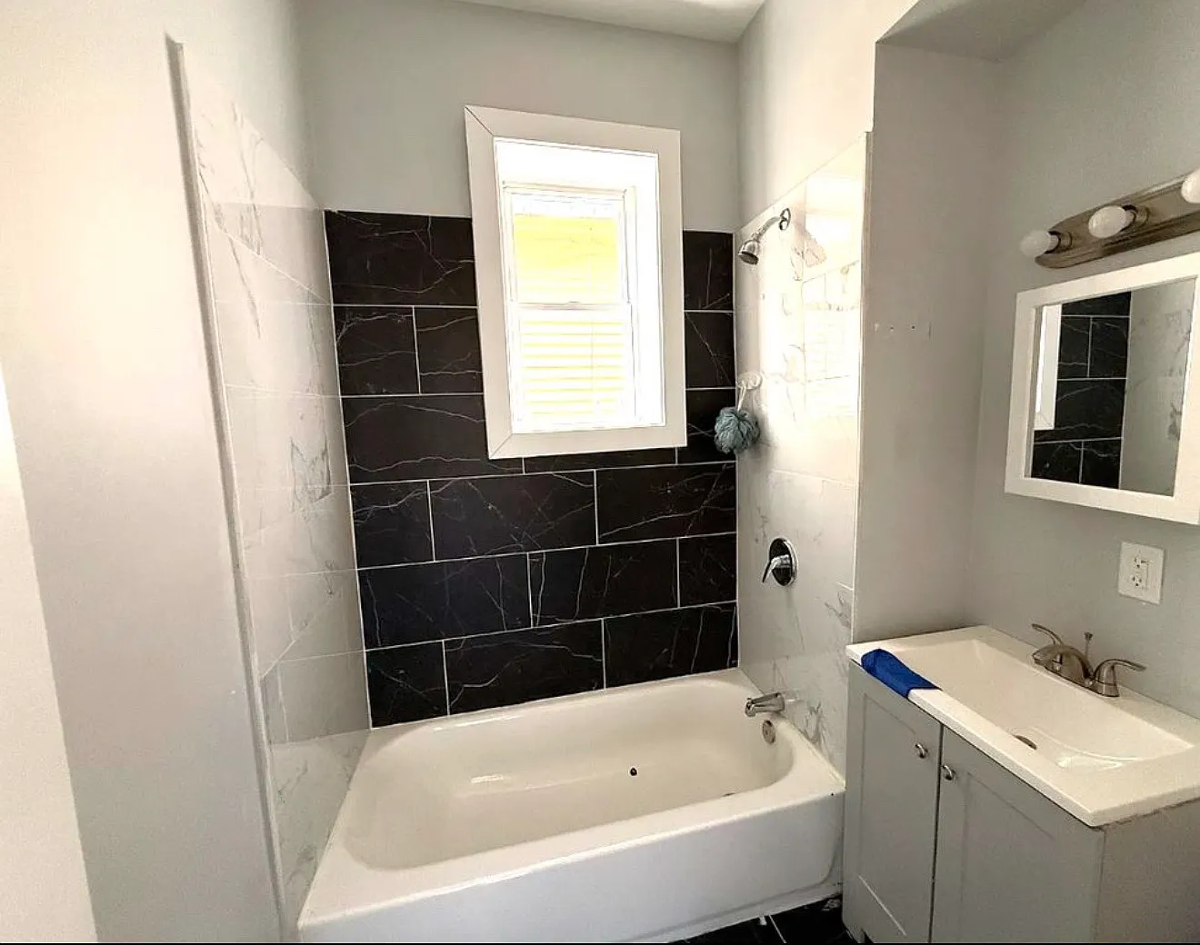 3 bed, $2,150 — Photo 3