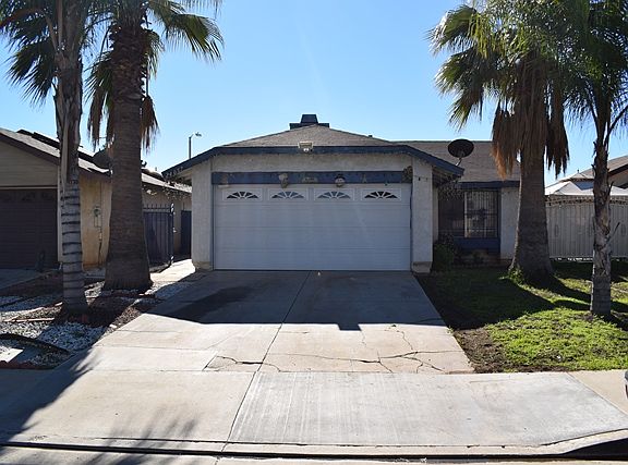 2nd image of 24057 Amberley Dr