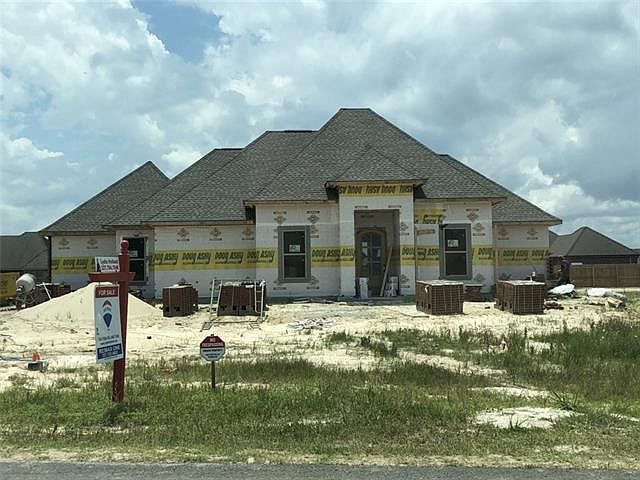 1st image of 2343 Howard Dr