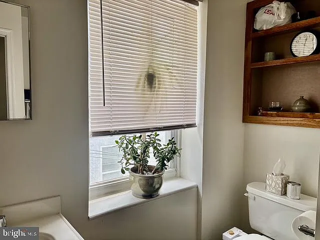 2620 Poplar St #2 — Photo 11