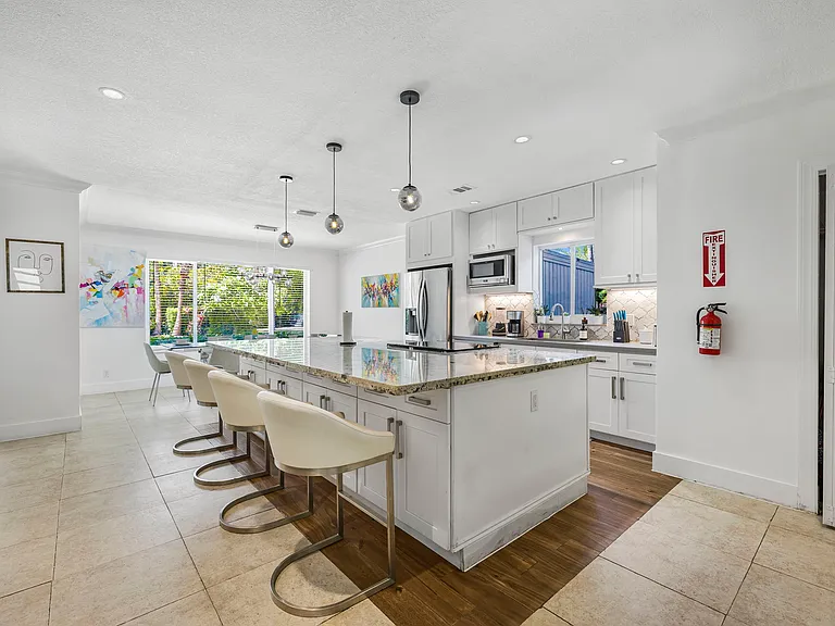 11121 Griffing Blvd — Photo 30