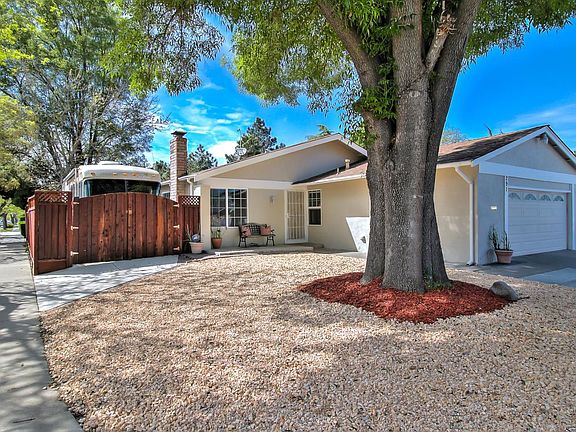 3rd image of 291 Vineyard Dr