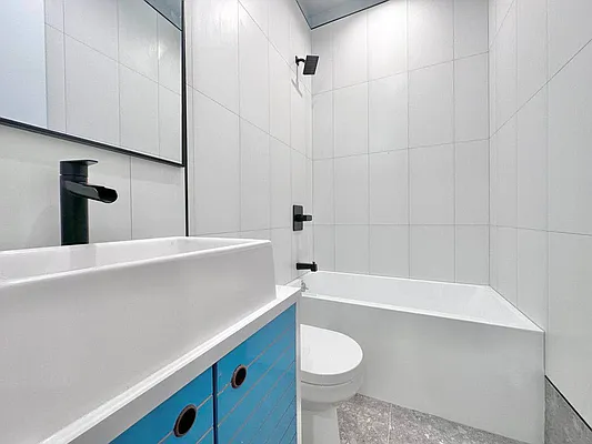 Rented by Doorway NYC, LLC | media 6