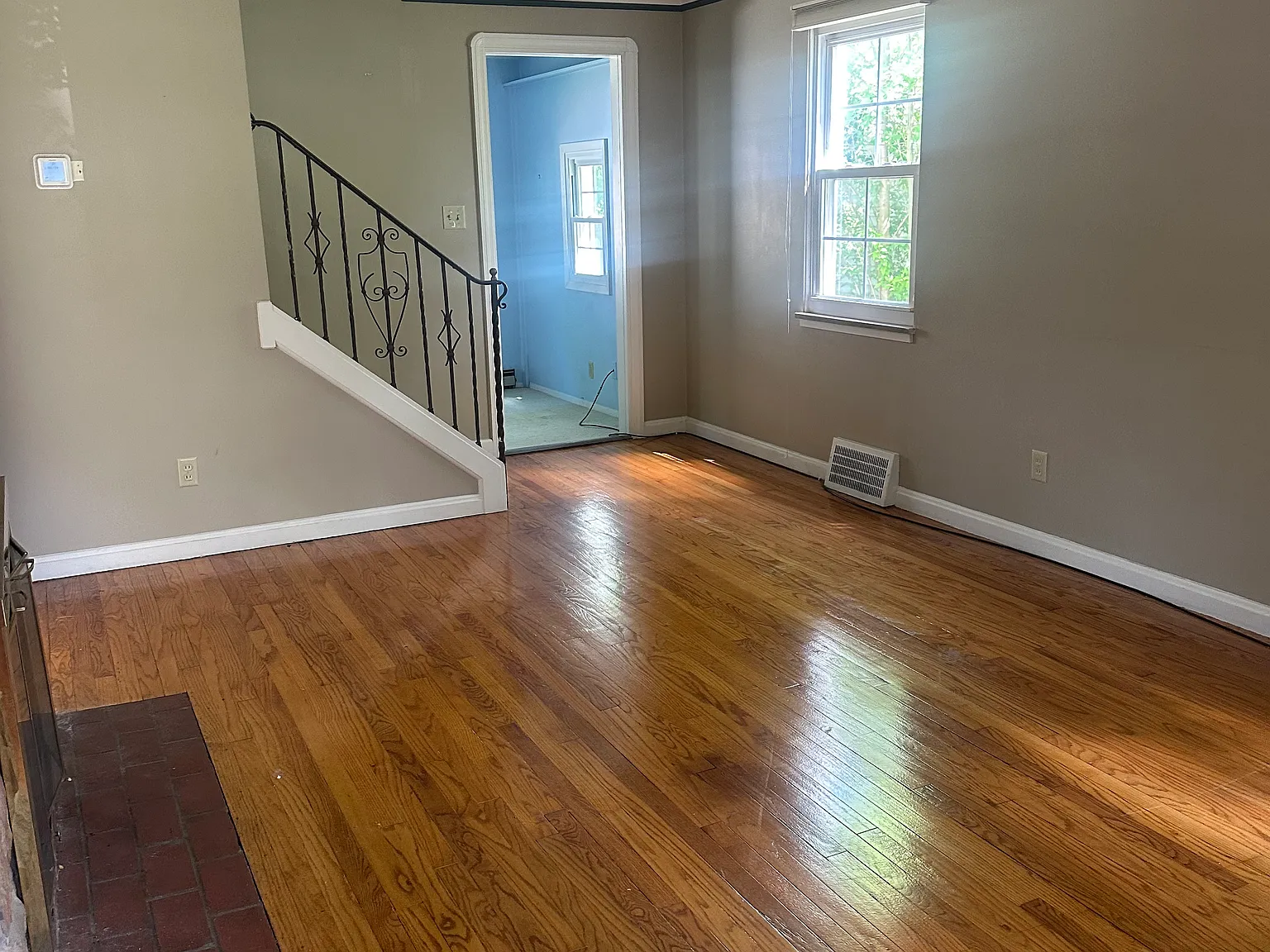 3 bed, 1240 sqft, $3,000 — Photo 2