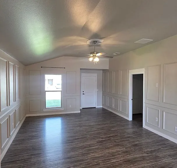 7009 Athens St — Photo 3