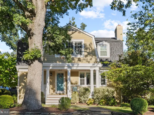 2417 Cameron Mills Rd, Alexandria, VA 22302