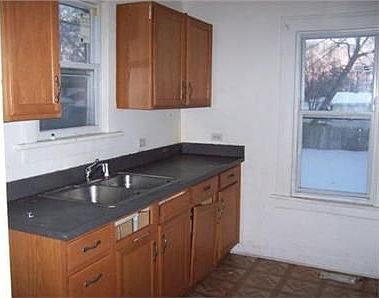 2nd image of 2339 Wallace Ave