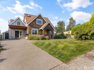 402 Grandey Way NE, Renton, WA 98056