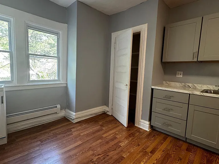 830 S 16th St #3 — Photo 6