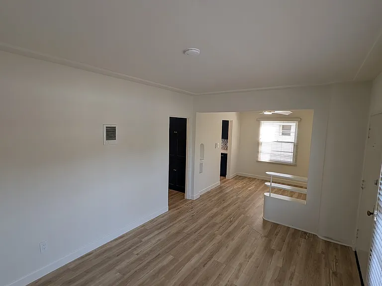 2216 E St — Photo 6