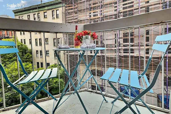 Rented by Sotheby's International Realty | media 21