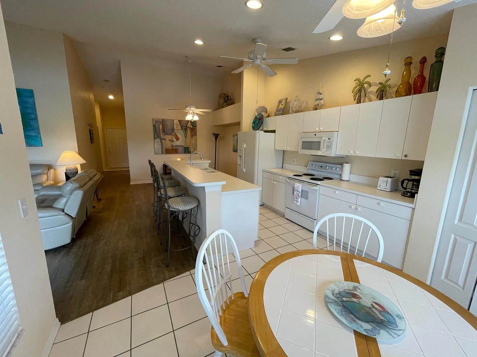 5230 Hyland Hills Ave — Photo 2