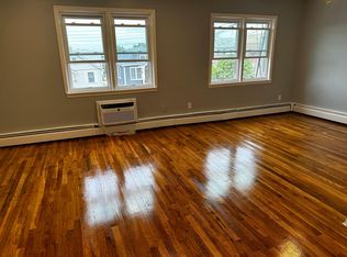 12417 25th Rd, Flushing, NY 11354