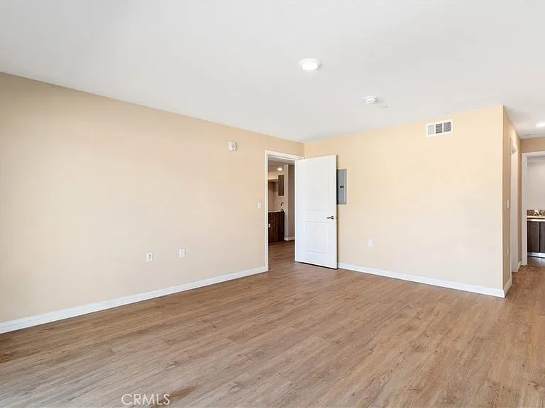 13710 W Foothill — Photo 22