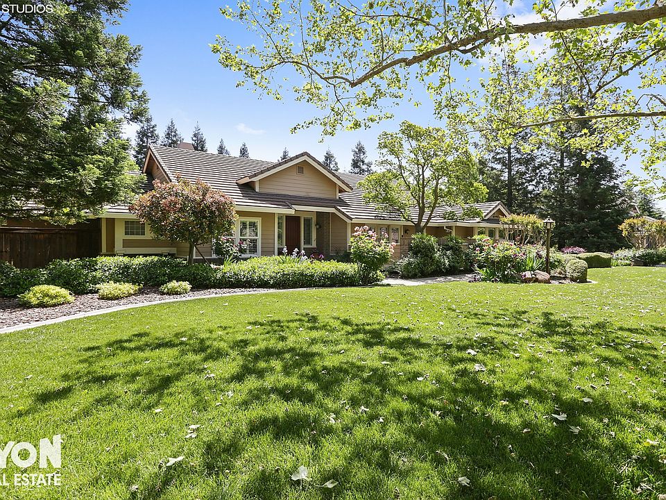 1st image of 8247 Dressage Way