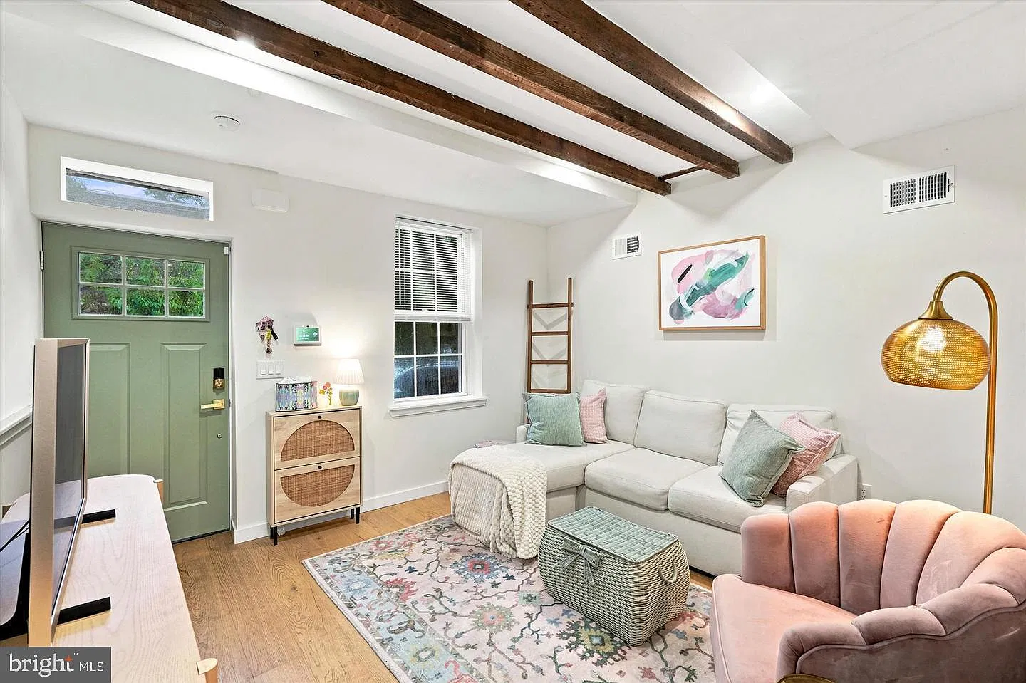 2 bed, 944 sqft, $2,795 — Photo 2