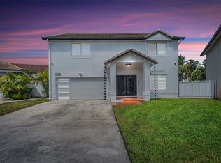 18790 NW 79th Pl, Hialeah, FL 33015