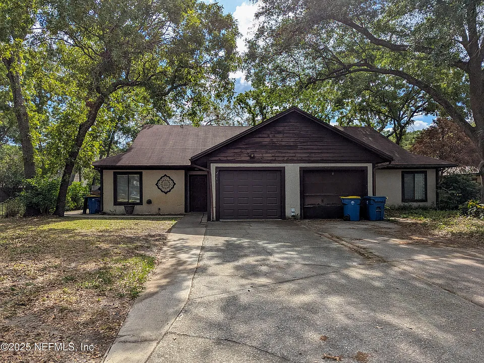 2171 Derringer Cir E