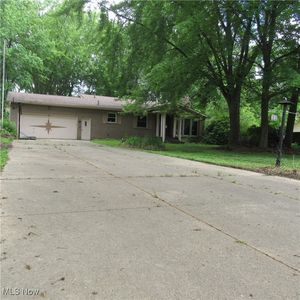 533 Sturgeon Dr, Akron, OH, 44319