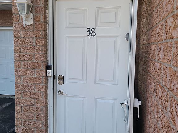 3rd image of 1807 Ridgeway Dr Unit 38